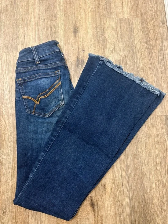 Ariat Women's R.E.A.L. Perfect Rise Yrises Flare Jeans - Picture 1 of 5